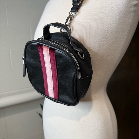 Candie's Black Crossbody with Pink details versatile crossbody shoulder Purse - Picture 2 of 11